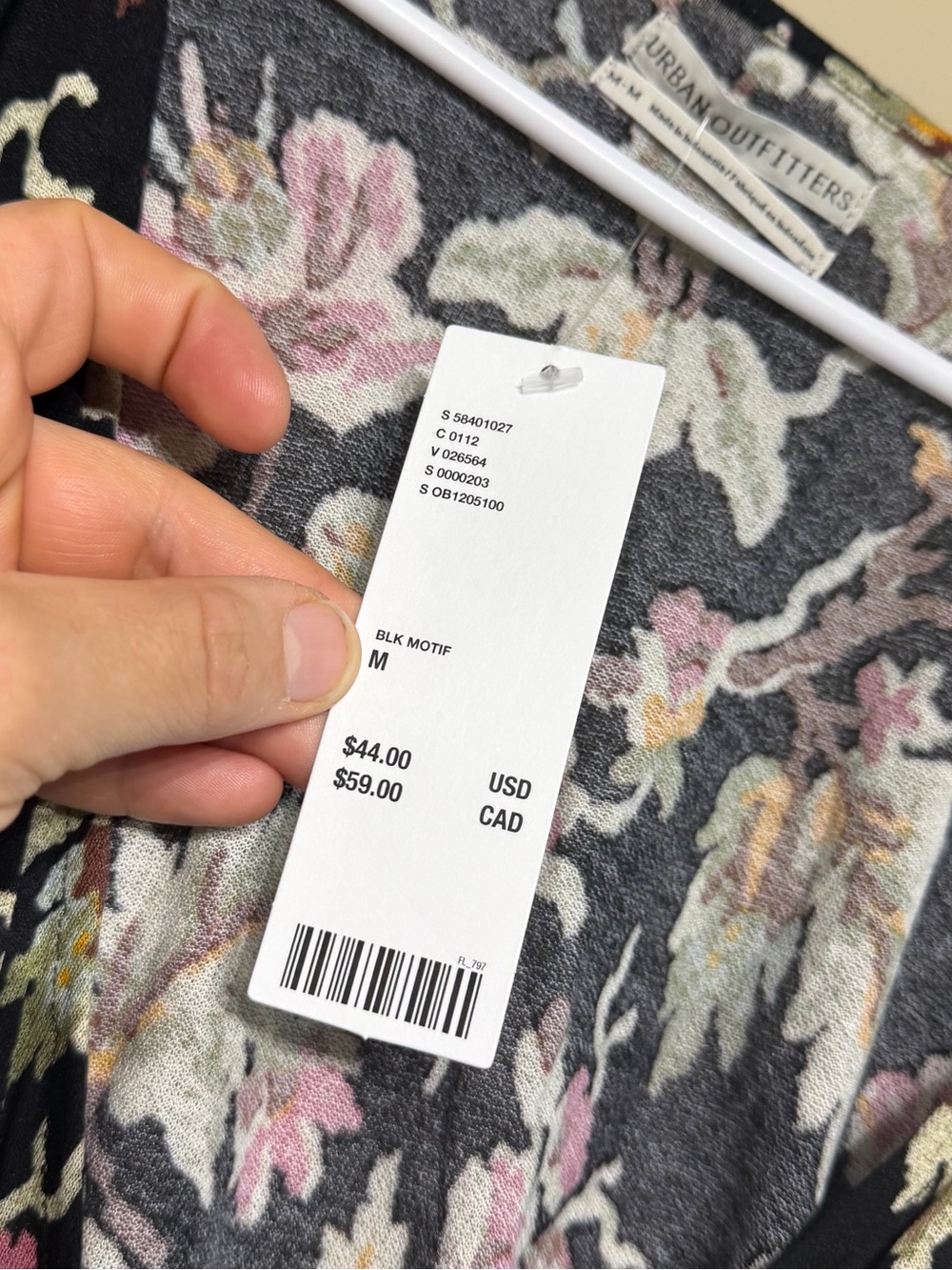 NWT Urban Outfitters Victoria Floral Crepe Wrap Blouse - Picture 12 of 13